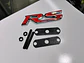 Emblema de parrilla apernado metalico modelo RS cromado con rojo - Miniatura 9