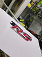 Emblema de parrilla apernado metalico modelo RS cromado con rojo - Miniatura 3