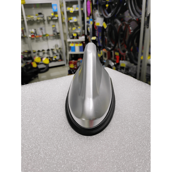 Antena aleta de tiburón *Con Base Negra* tunning gris plata  6