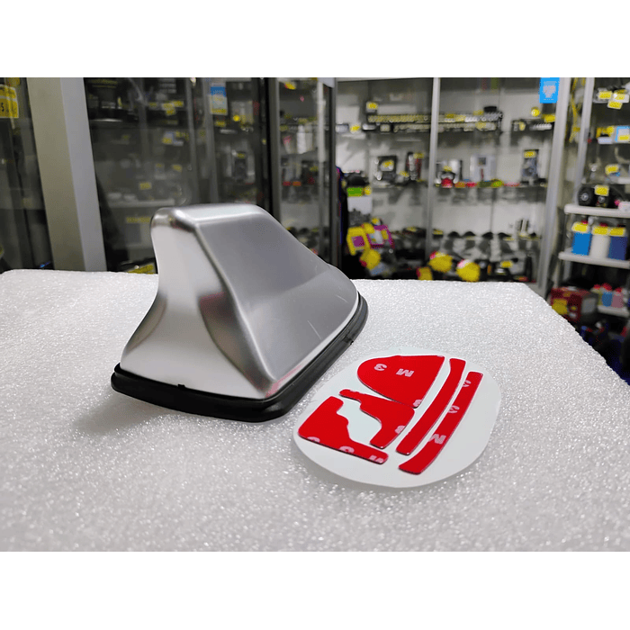 Antena aleta de tiburón *Con Base Negra* tunning gris plata  7