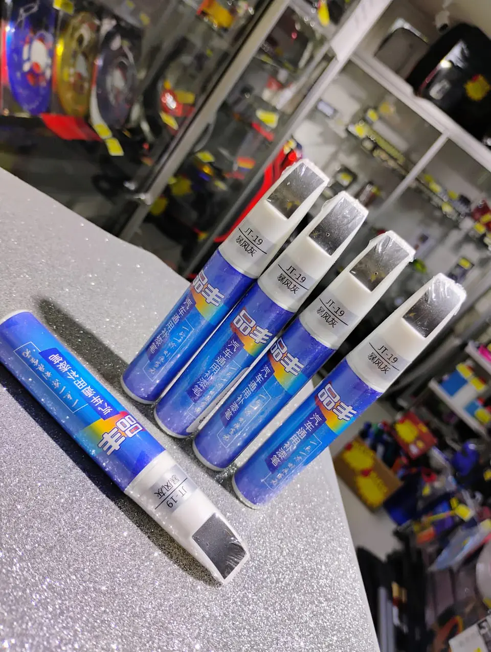Lápiz de pintura relleno para arañazos - Gris Grafito 7