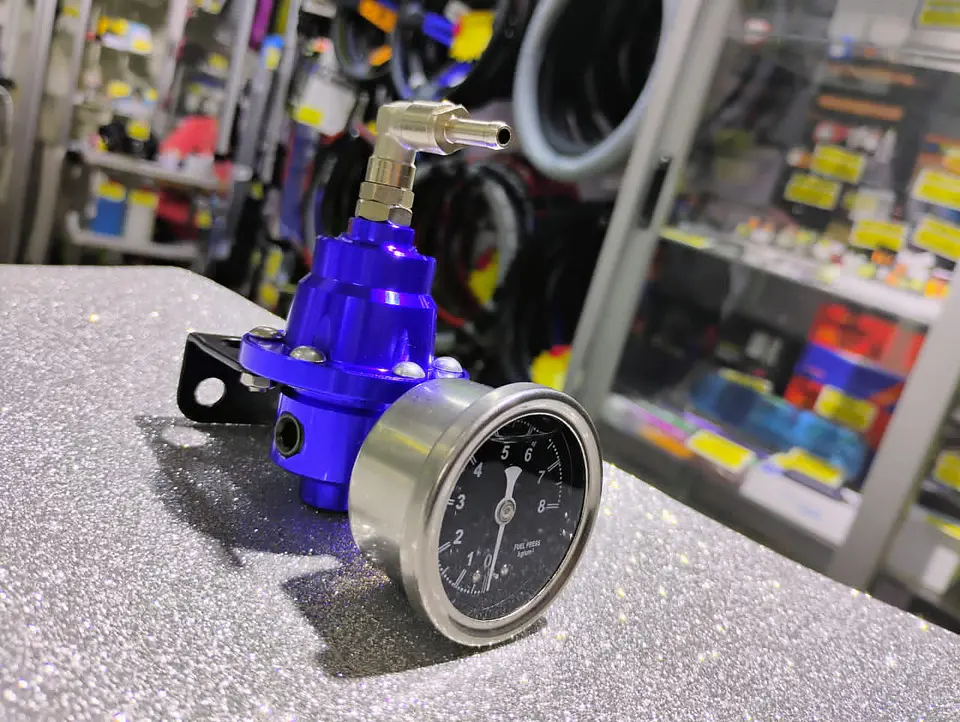 Regulador presión bencina Tomei tipo S - Azul 9