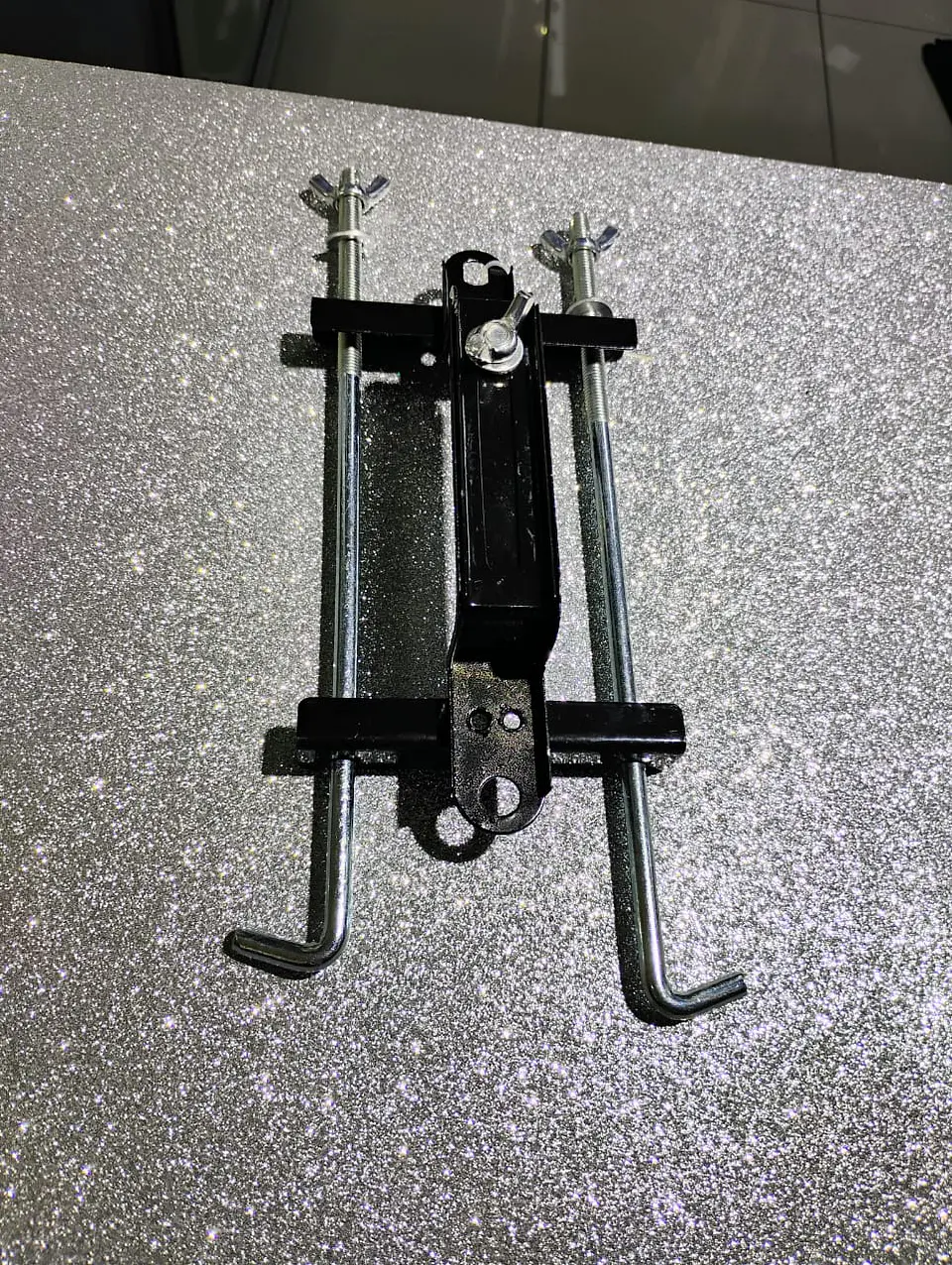 Soporte sujetador de batería barra transversal ajustable para autos 7