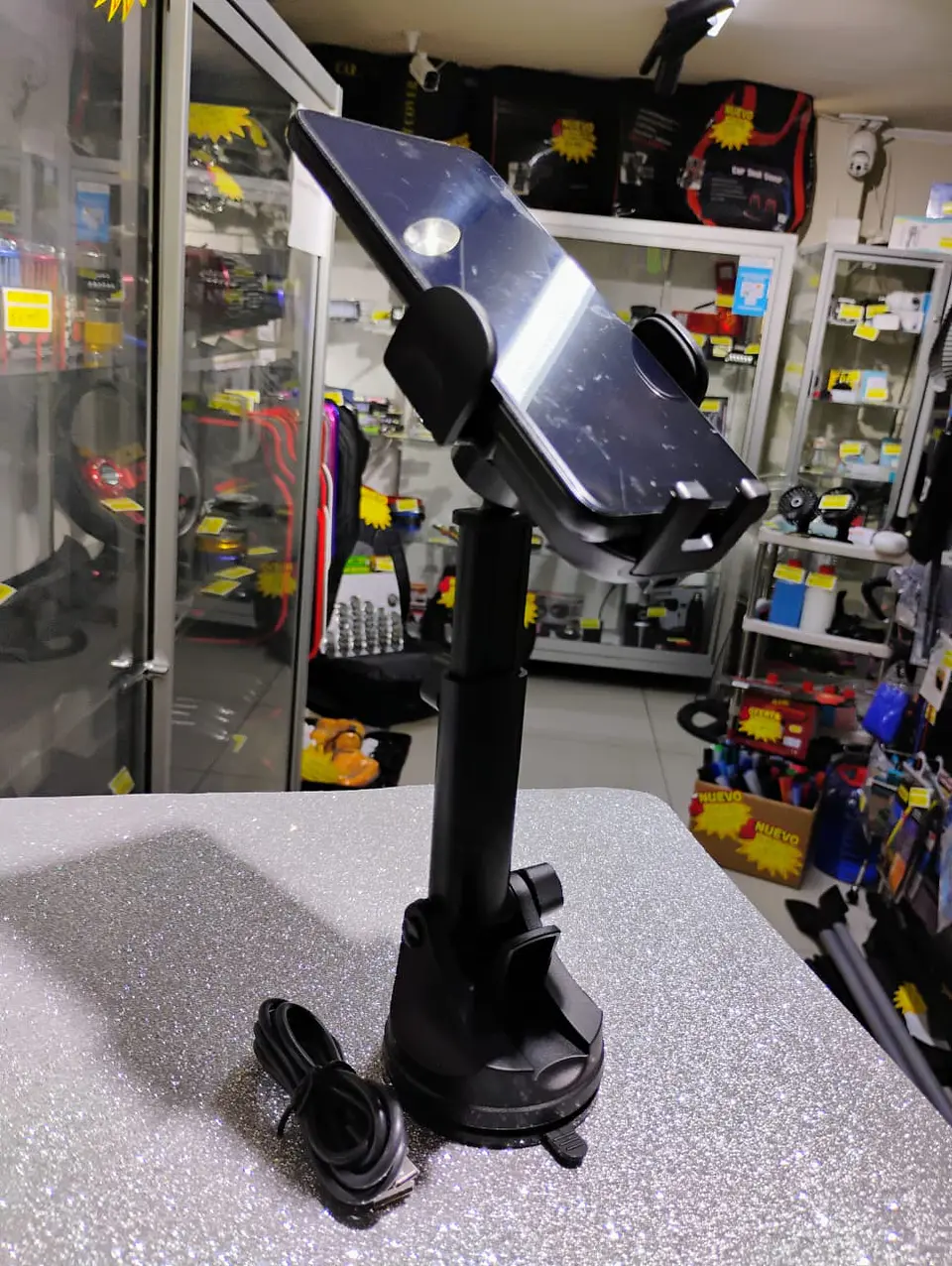 Soporte cargador inalámbrico de celular smartphone 15W 8