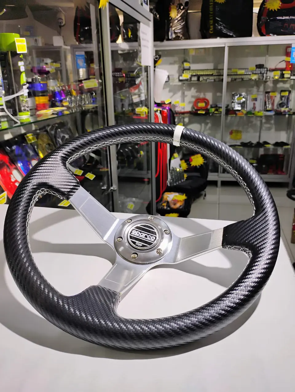 Volante de auto universal deportivo SPARCO con botón de bocina PLATA 1