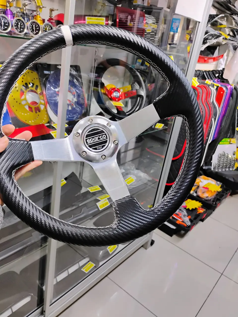 Volante de auto universal deportivo SPARCO con botón de bocina PLATA 6