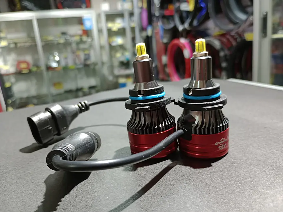 Par X2 Ampolletas turboled 9006 Led Headlight 360 grados para foco 1
