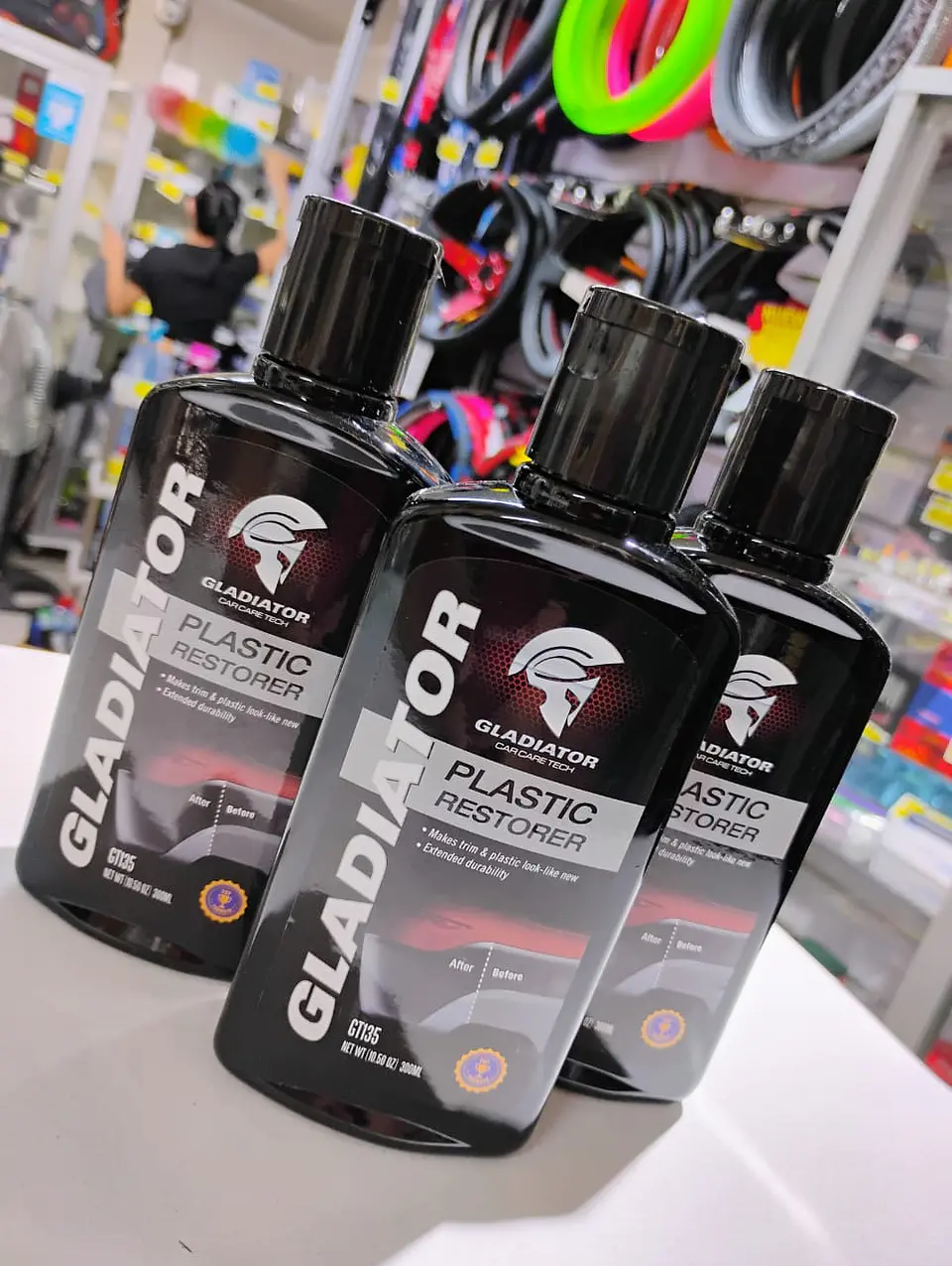 Crema Renovadora de piezas plásticas - Gladiator, revestimiento de 1