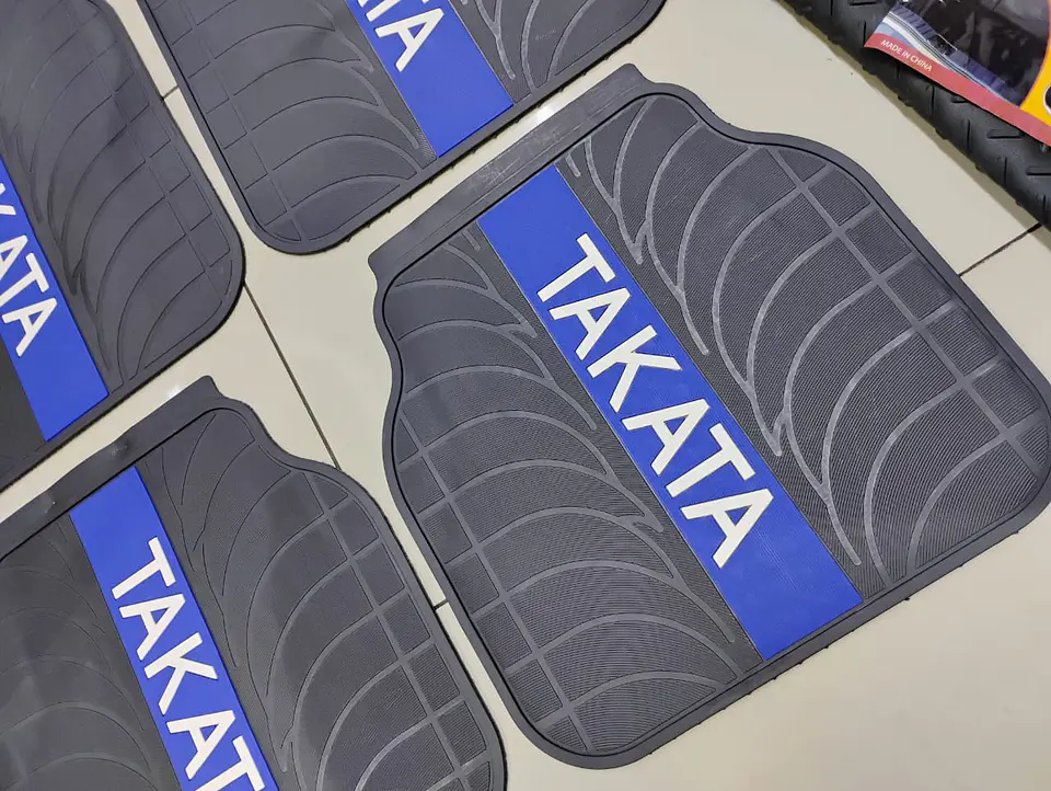 Set pisos X4 alfombras de goma tunning Takata - Negro/Azul 5