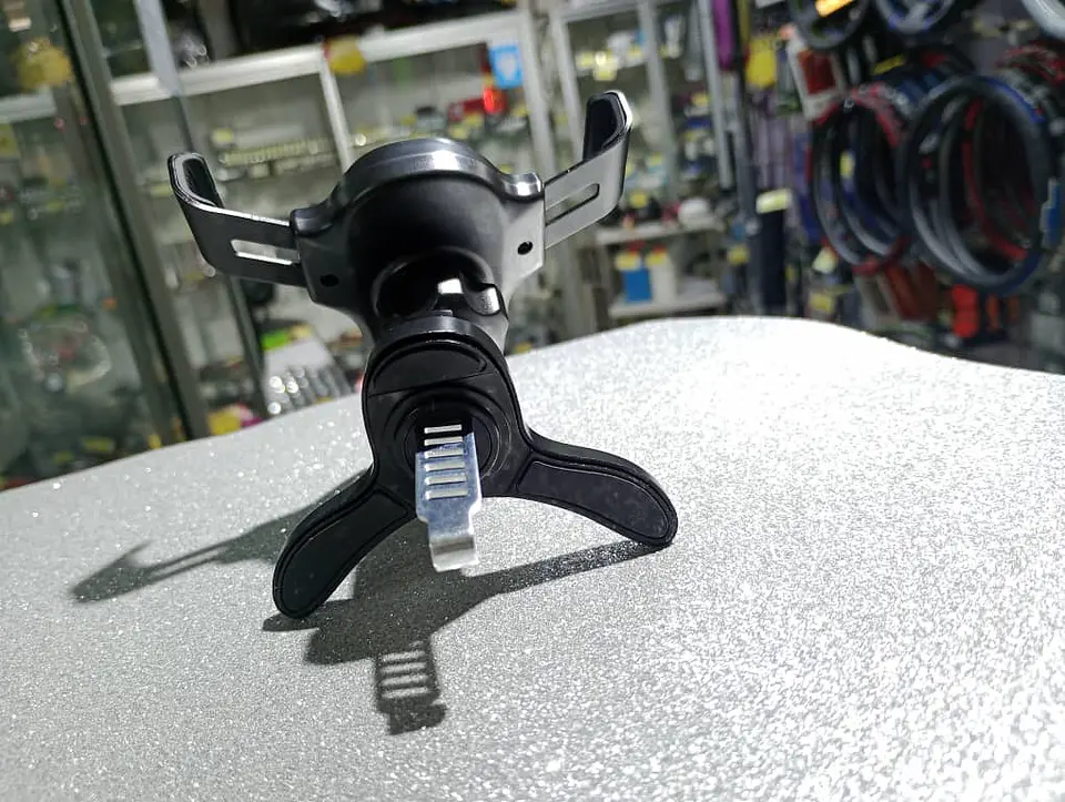 Soporte de teléfono smartphones con clip anticaidas uso en 7