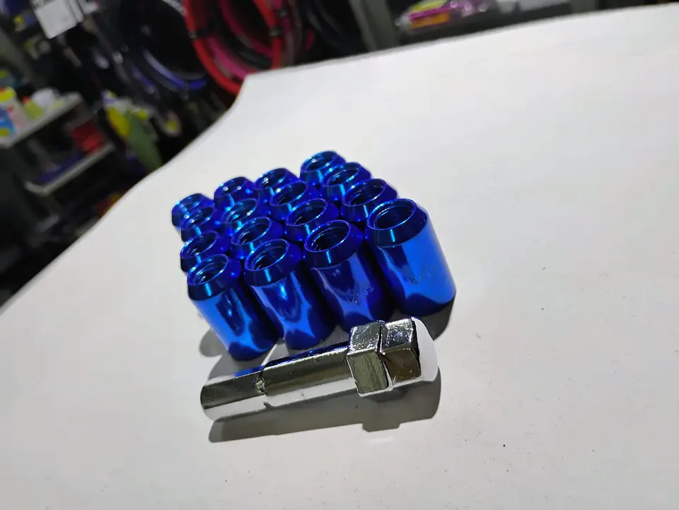 Set tuercas de seguridad 16 piezas 32mm - Azul 1
