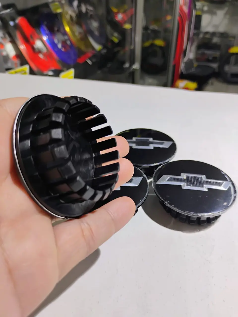 Set X4 Tapa centro de Llantas de autos 59mm diámetro negra 6