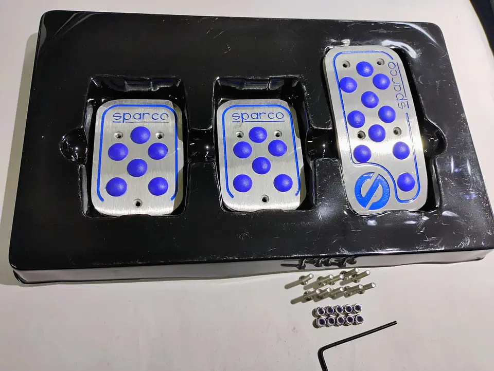 Set cubre pedales Sparco, 3pzs aluminio - Cromado/Azul 15