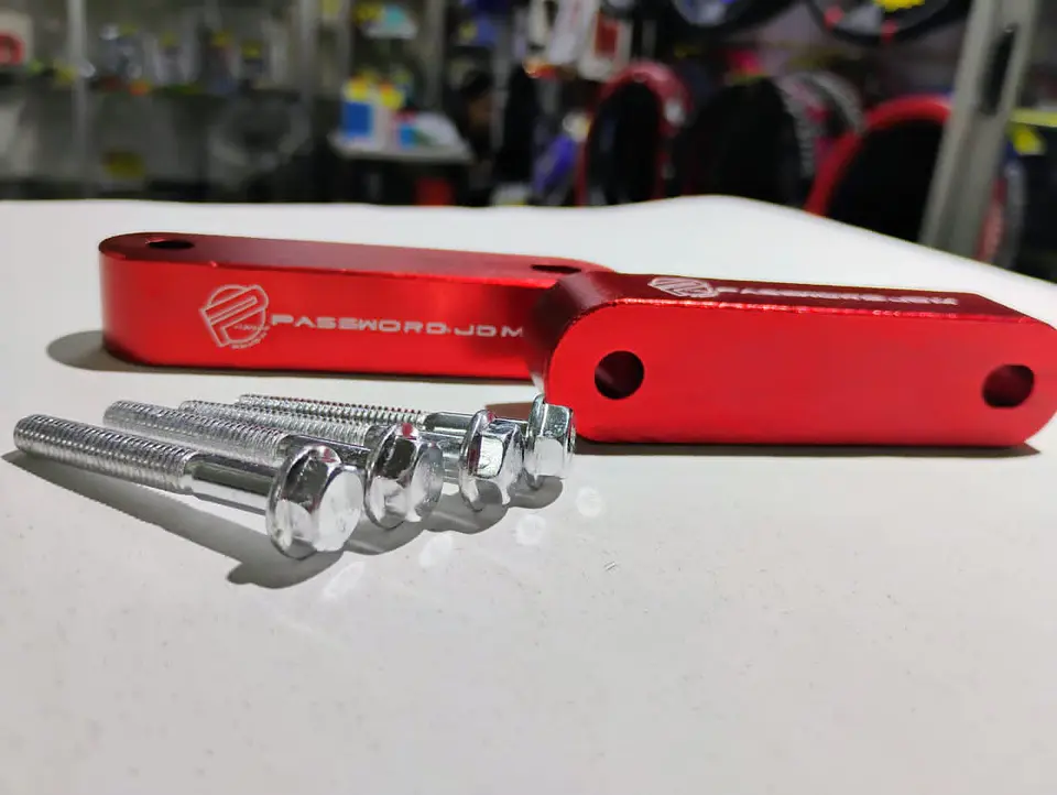 X2 elevadores espaciadores capó aluminio - Rojo 9