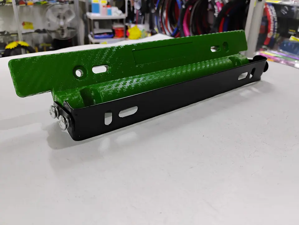 Porta placa patente fibra de carbono - VERDE 2