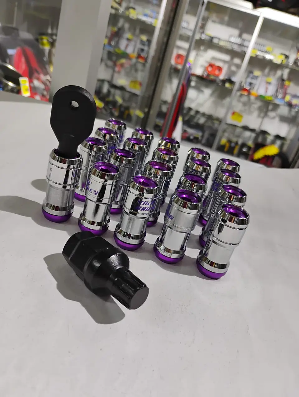 Set 20 tuercas doble seguridad 32mm - Paso 1.25 5