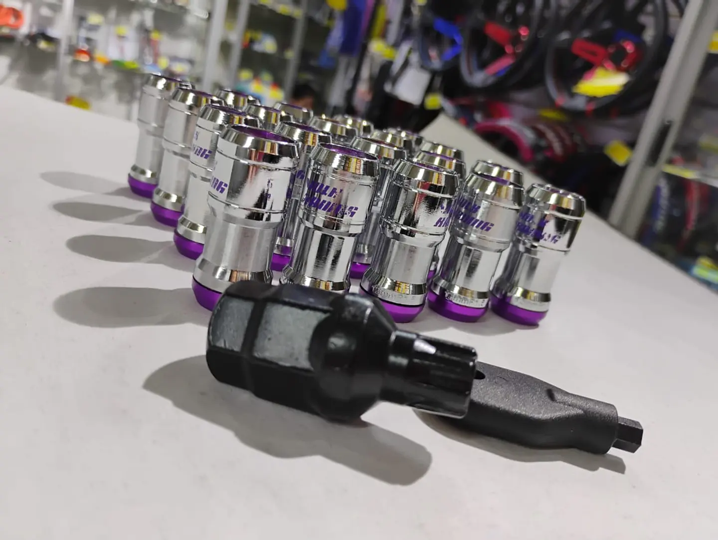 Set 20 tuercas doble seguridad 32mm - Paso 1.25 15