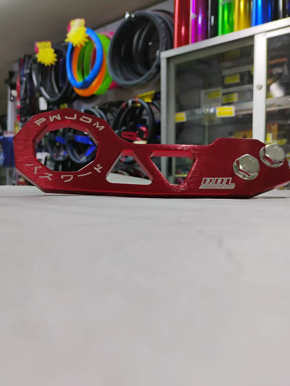 Gancho remolque arrastre aluminio trasero Tow Hook - Rojo 7