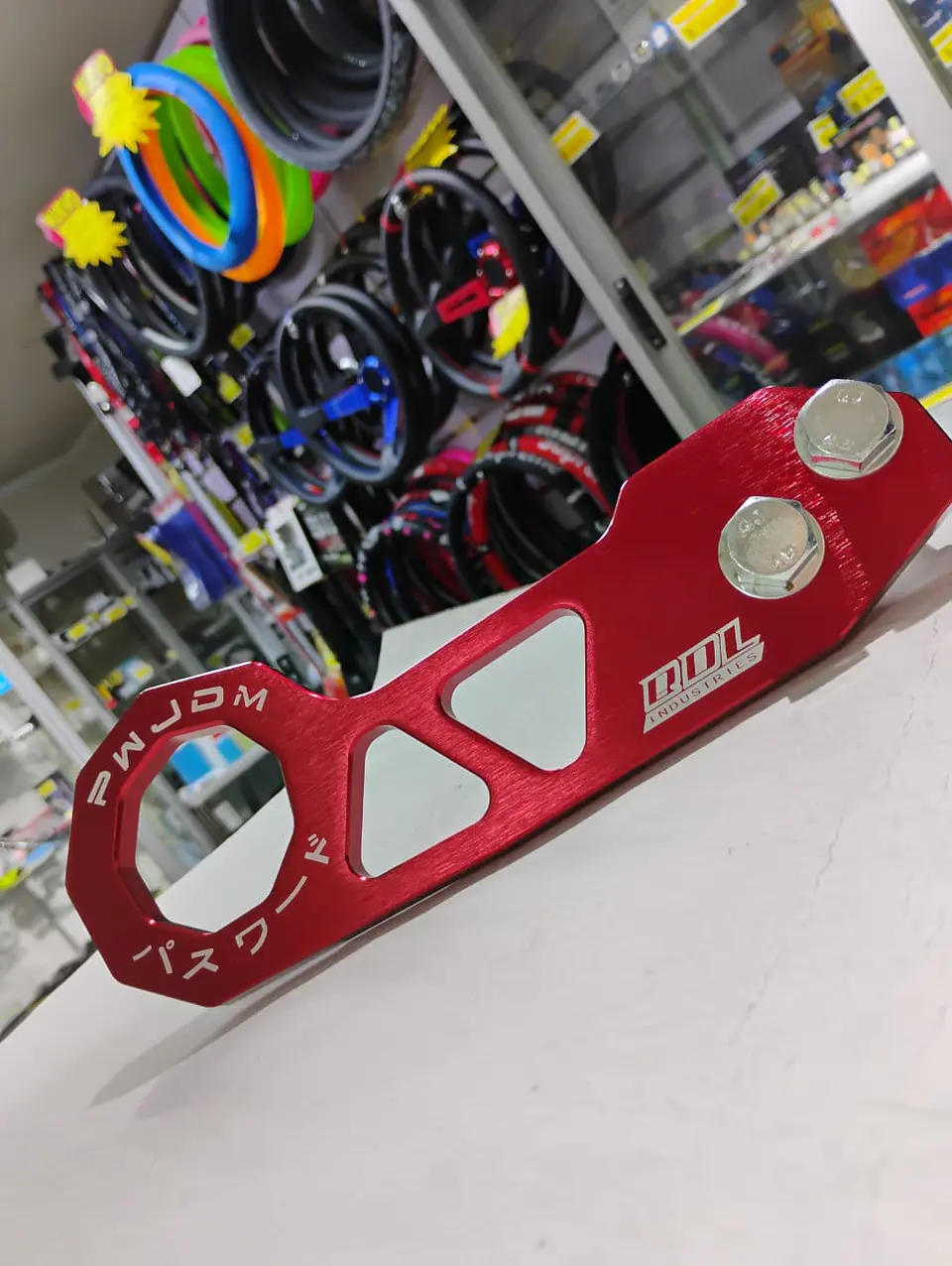 Gancho remolque arrastre aluminio trasero Tow Hook - Rojo 8
