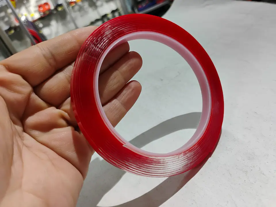 Cinta adhesiva doble cara 3mts x 8mm 4