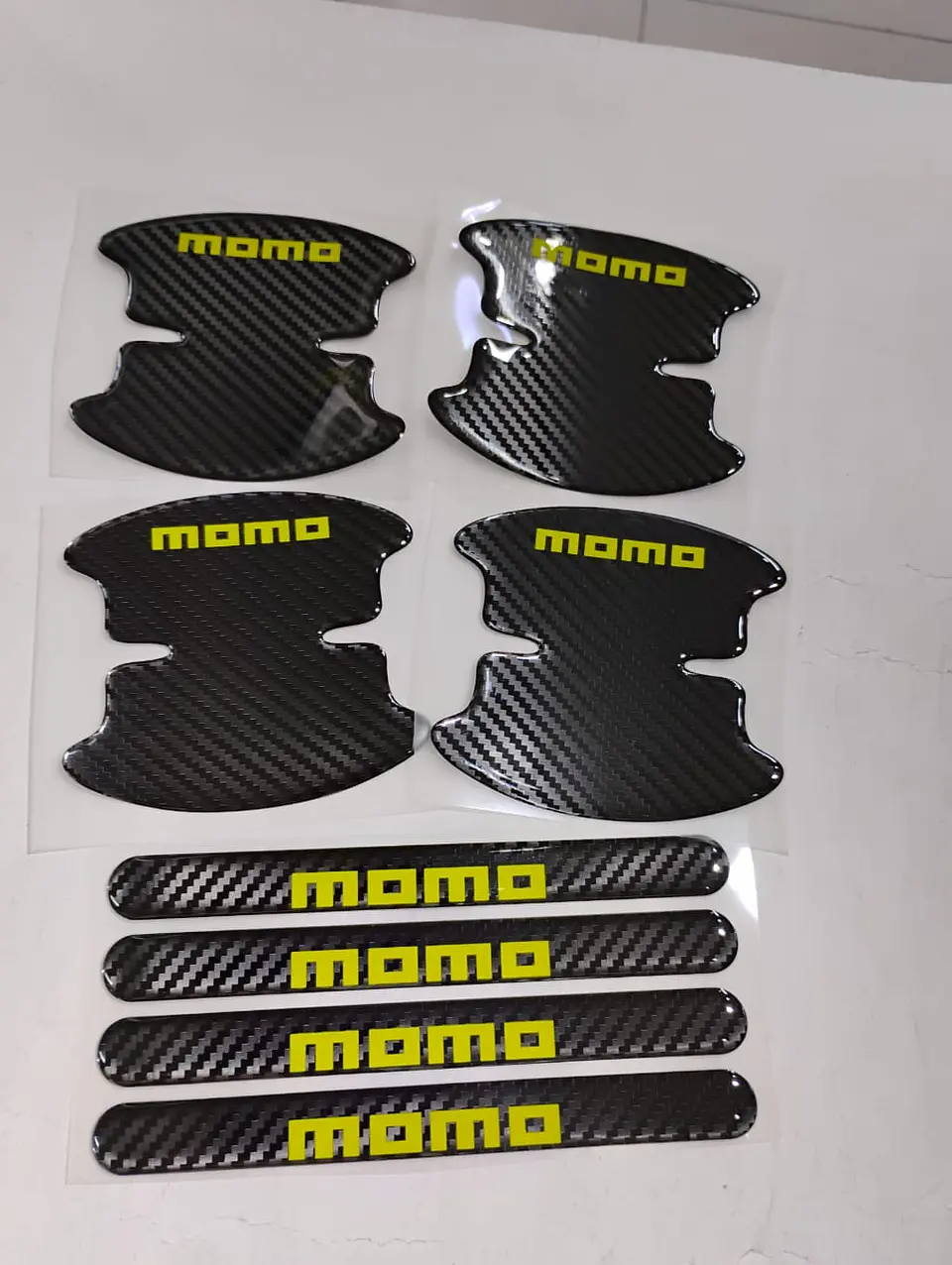 DE Set x8 Protectores Momo 2