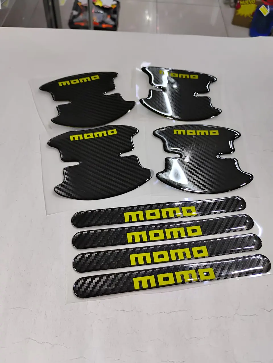 DE Set x8 Protectores Momo 4