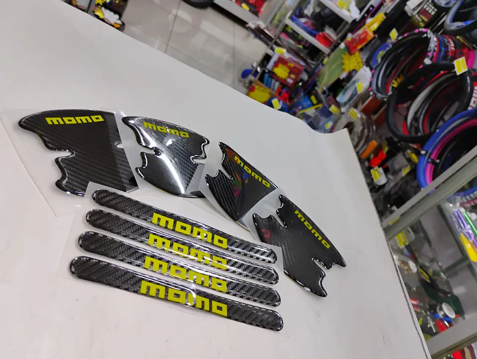 DE Set x8 Protectores Momo 9