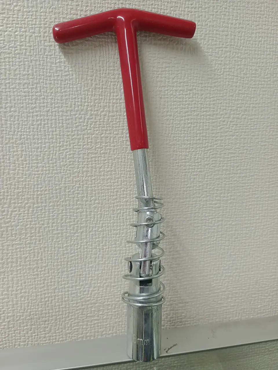 RELÁMPAGO Llave Extractor de Bujías Barra T 3/8