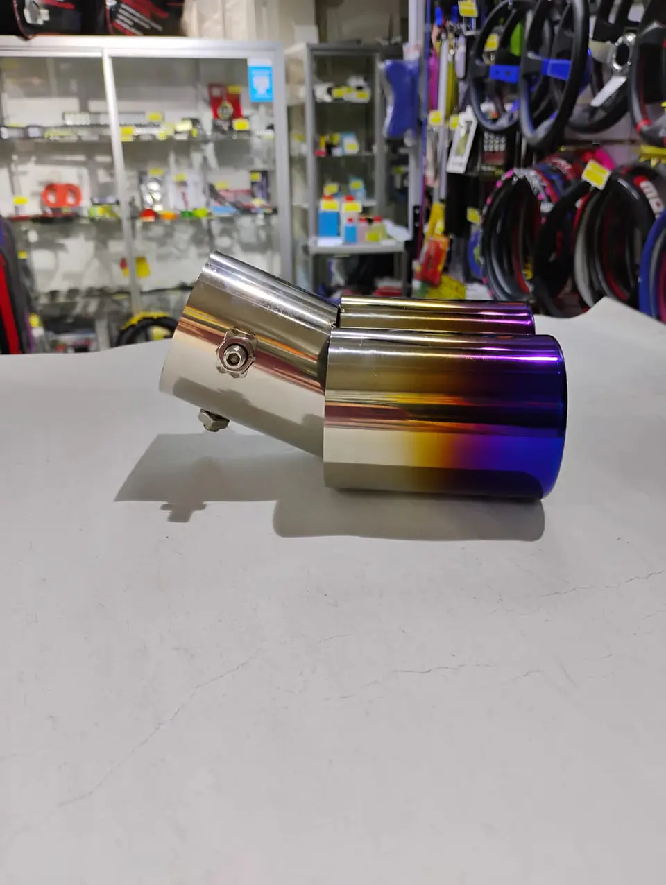 RELÁMPAGO COLA DE ESCAPE TUNING DOBLE (Acero Inoxidable punta 1