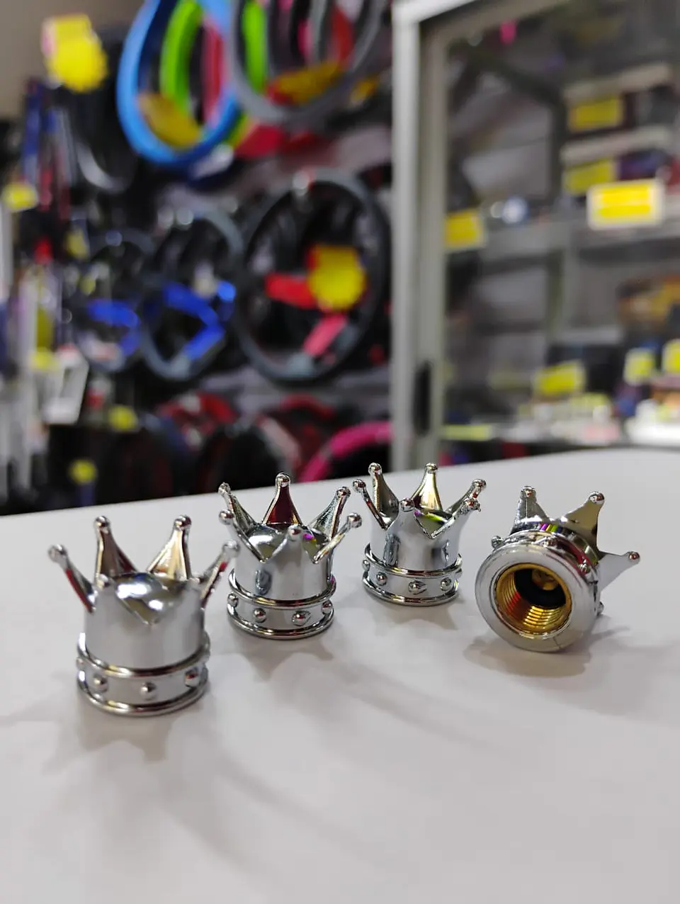 DE Set x4 Tapas de Válvulas Universal Tuning 9