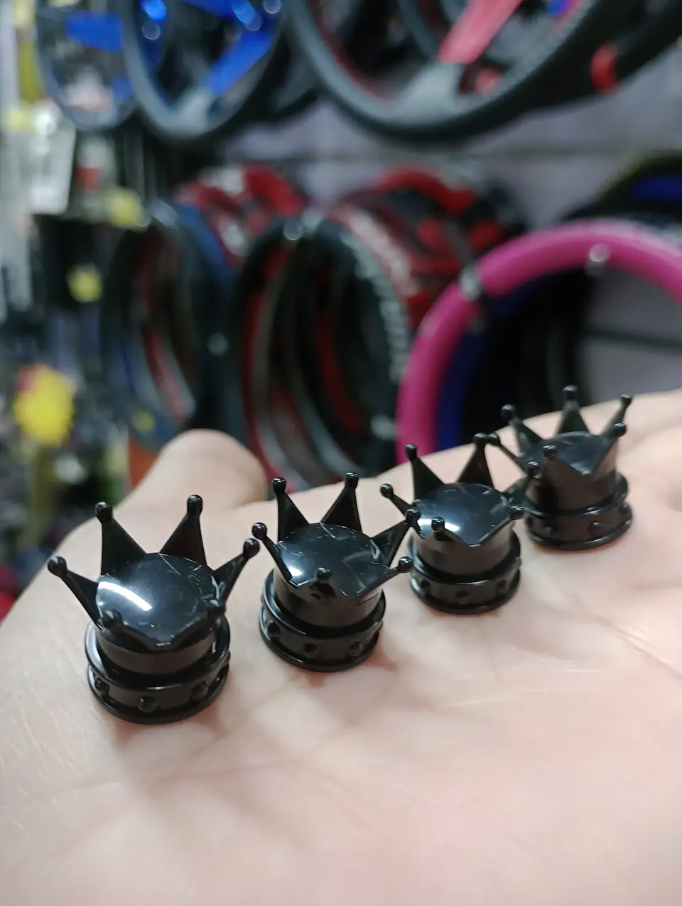 DE Set x4 Tapas de Válvulas Universal Tuning 17