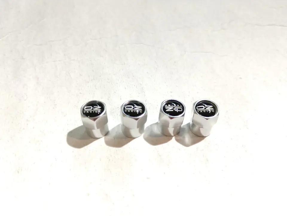 Set de 4 Tapas de Válvulas Universal Tuning OZ RACING 6