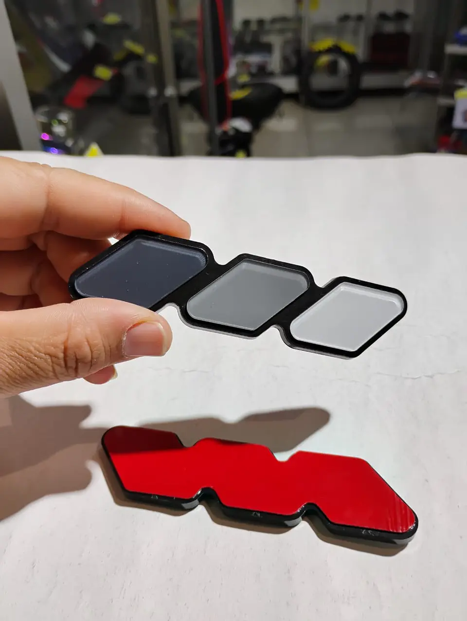 DE Emblema Insignia pegatina Acrílico para Toyota Tricolor 6