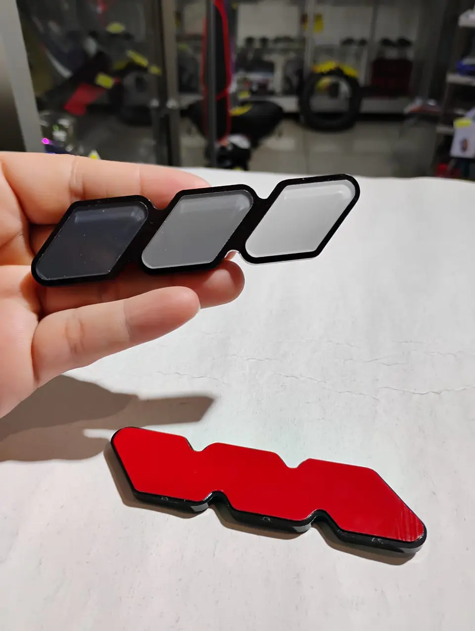 DE Emblema Insignia pegatina Acrílico para Toyota Tricolor 10
