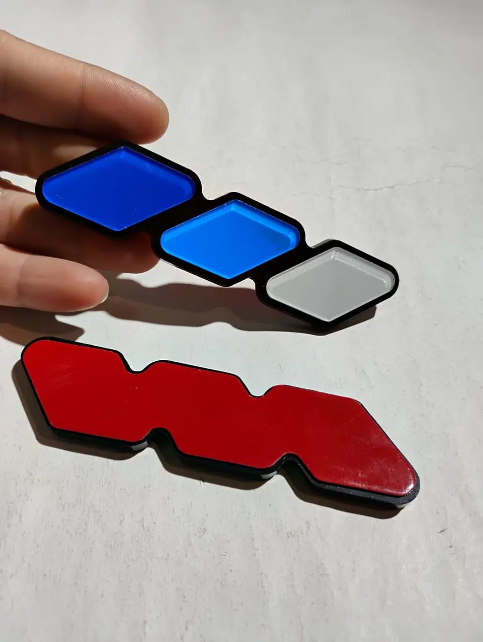 DE Emblema Insignia pegatina Acrílico para Toyota Tricolor 1