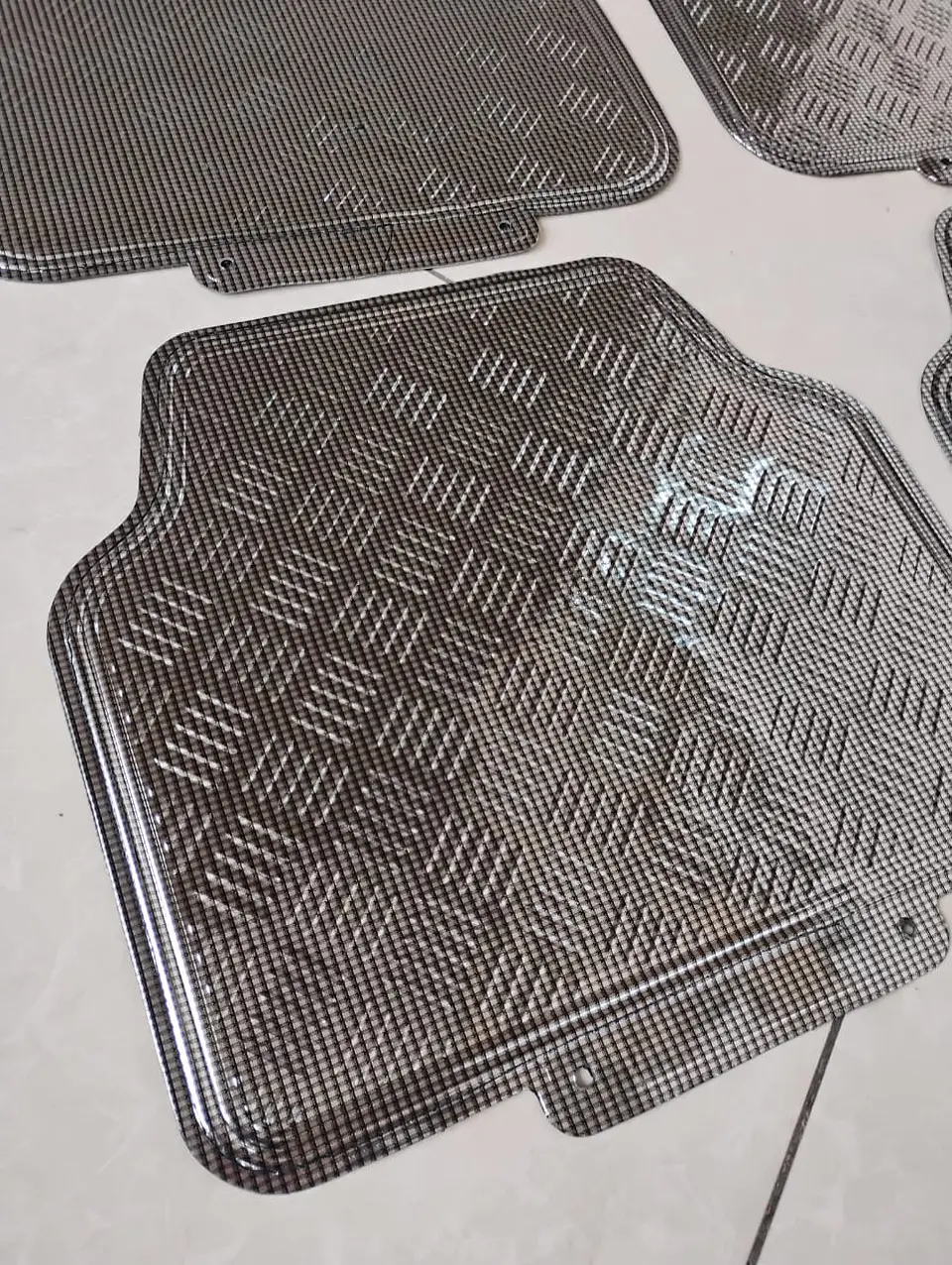 X4 Alfombras - gris carbono ( cambia el estilo de tu vehículo ) 14