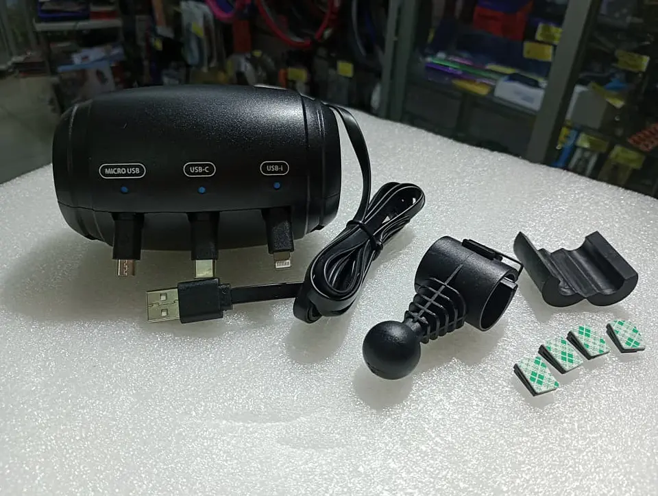 RELÁMPAGO Cargador Retráctil para Apoya Cabezas - Estación de Carga 3 11