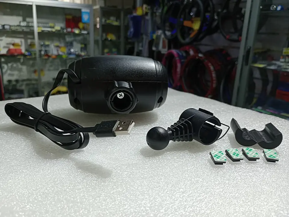 RELÁMPAGO Cargador Retráctil para Apoya Cabezas - Estación de Carga 3 15