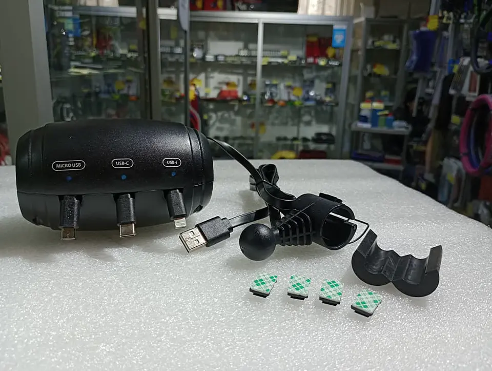 RELÁMPAGO Cargador Retráctil para Apoya Cabezas - Estación de Carga 3 16