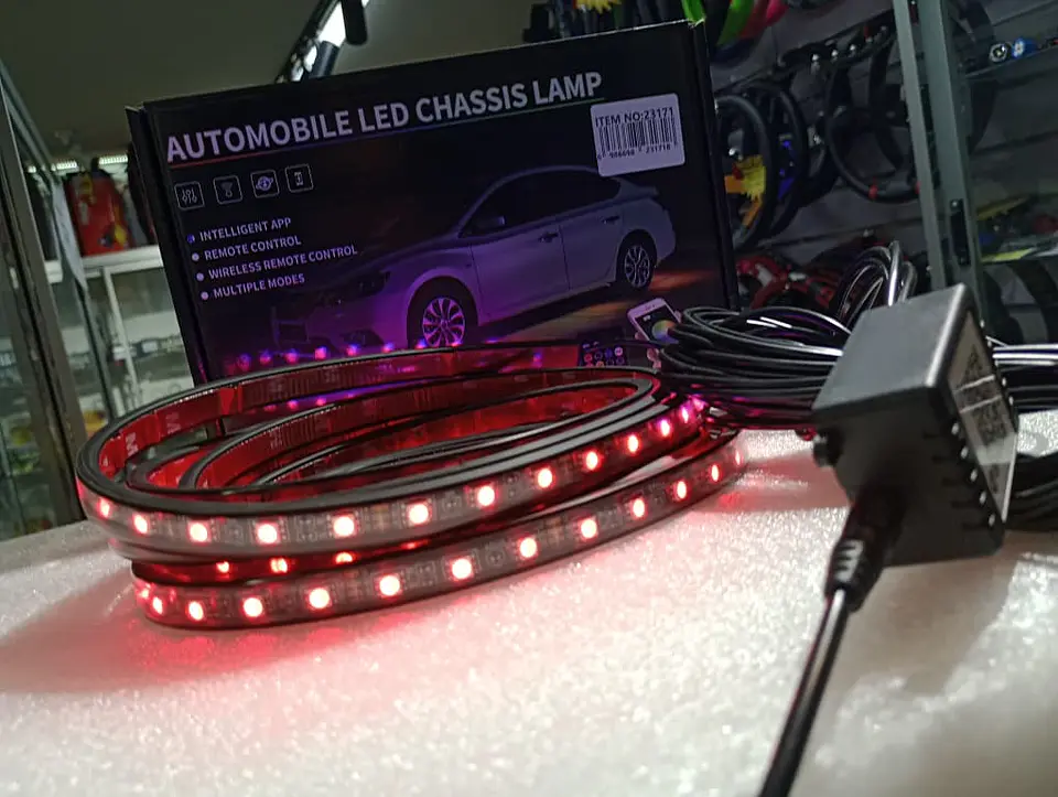 RELÁMPAGO Luz LED Multicolor para Auto - Ilumina tu Chasis y 10