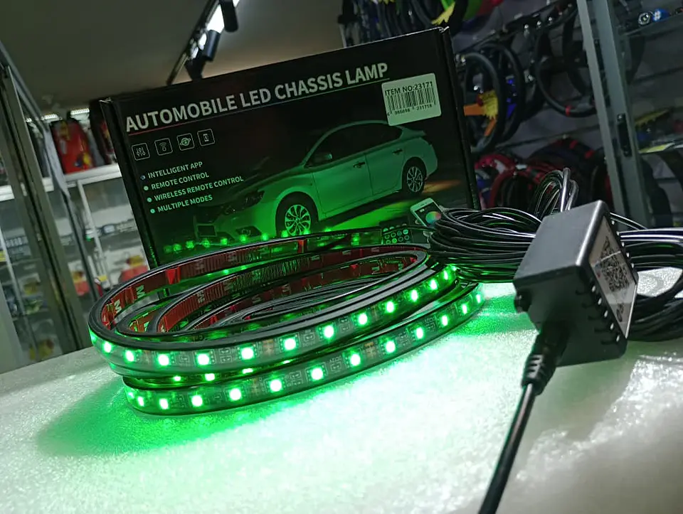 RELÁMPAGO Luz LED Multicolor para Auto - Ilumina tu Chasis y 12