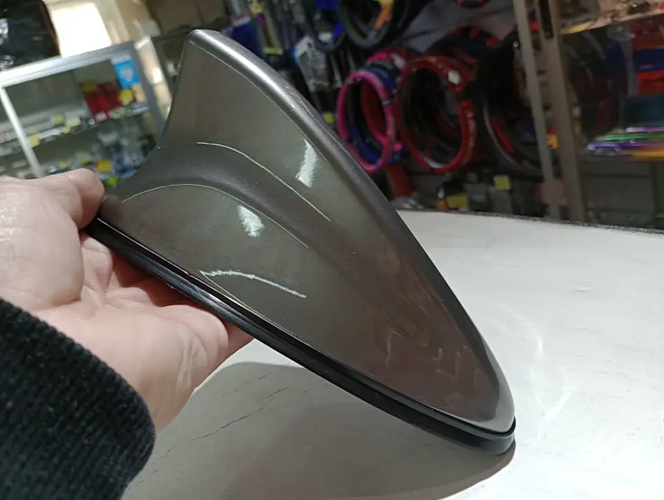 Antena aleta de tiburón impermeable gris grafito con base 1