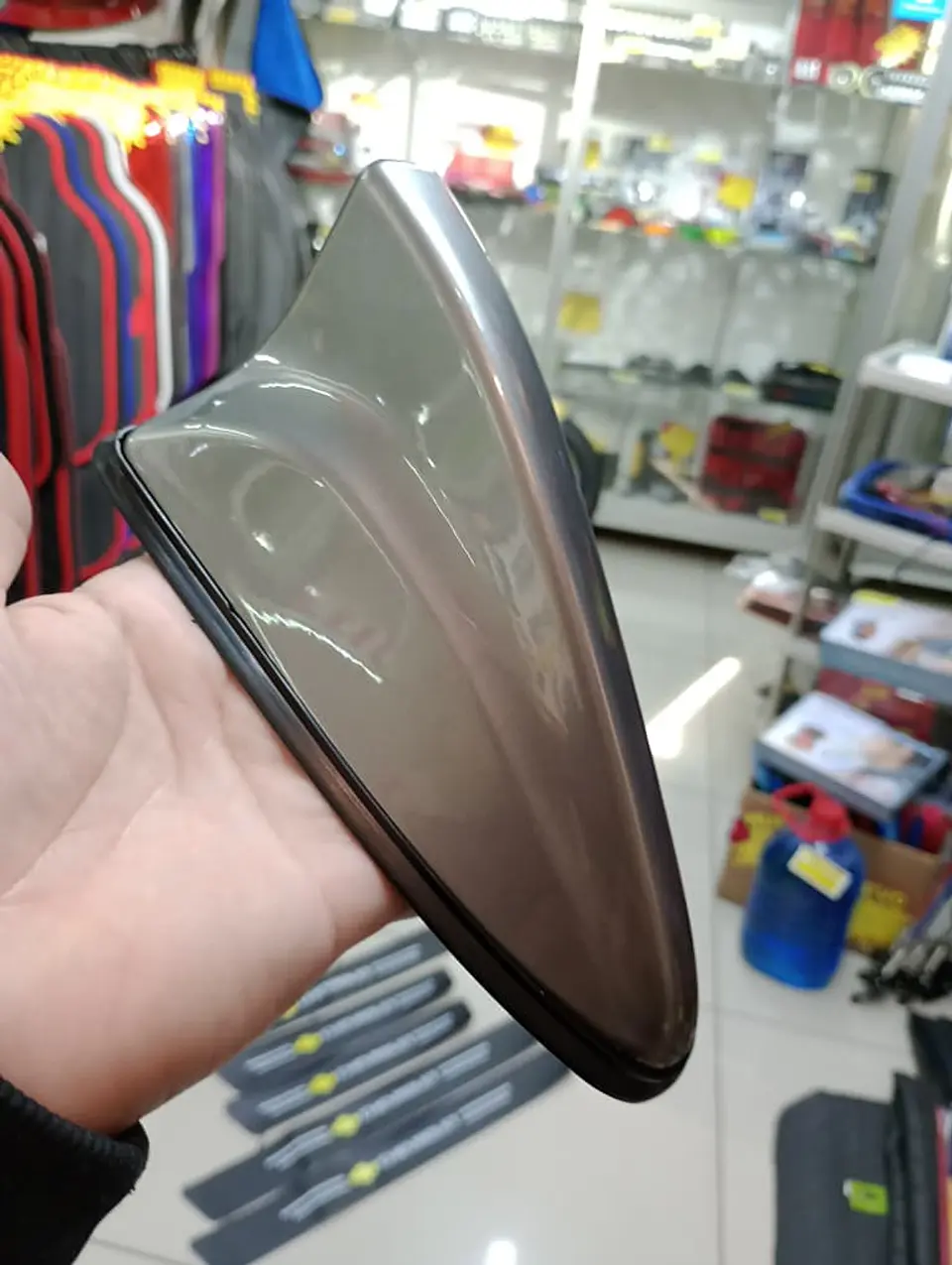 Antena aleta de tiburón impermeable gris grafito con base 4