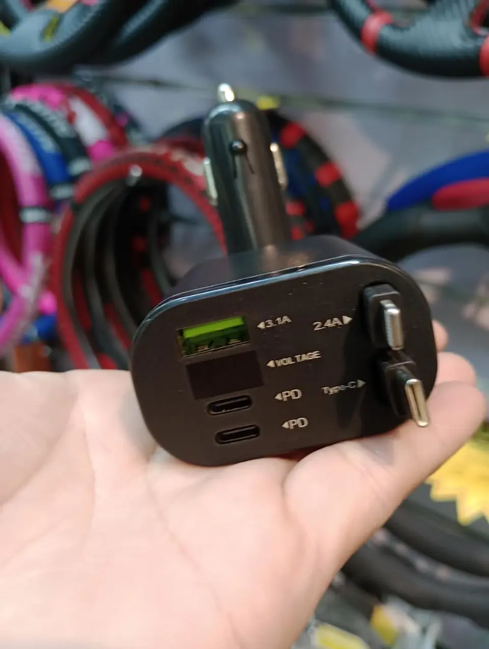 Cargador retractil 5 en 1 66W con Pantalla Digital Inteligente 13