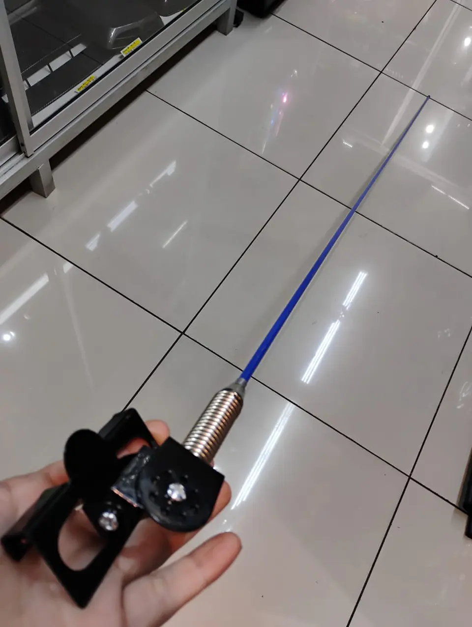 Antena Flexible X1 de 2 Metros Tipo Látigo decorativa para 1