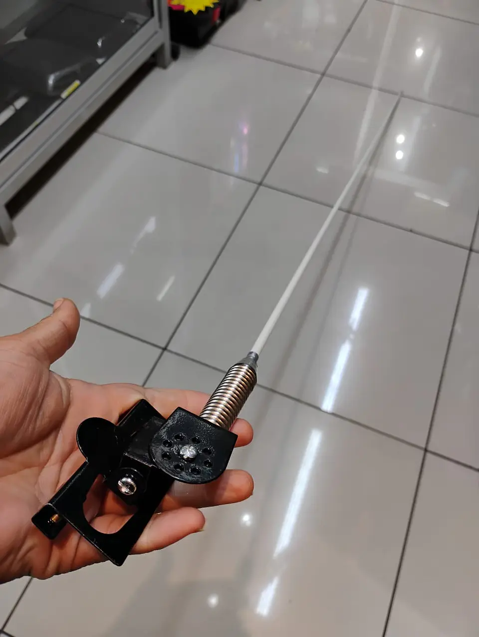 Antena Flexible X1 de 2 Metros Tipo Látigo decorativa para 2