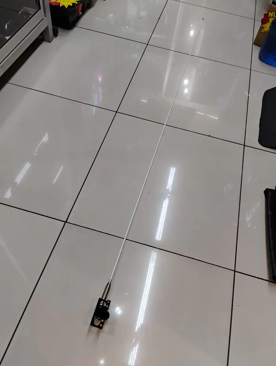 Antena Flexible X1 de 2 Metros Tipo Látigo decorativa para 8
