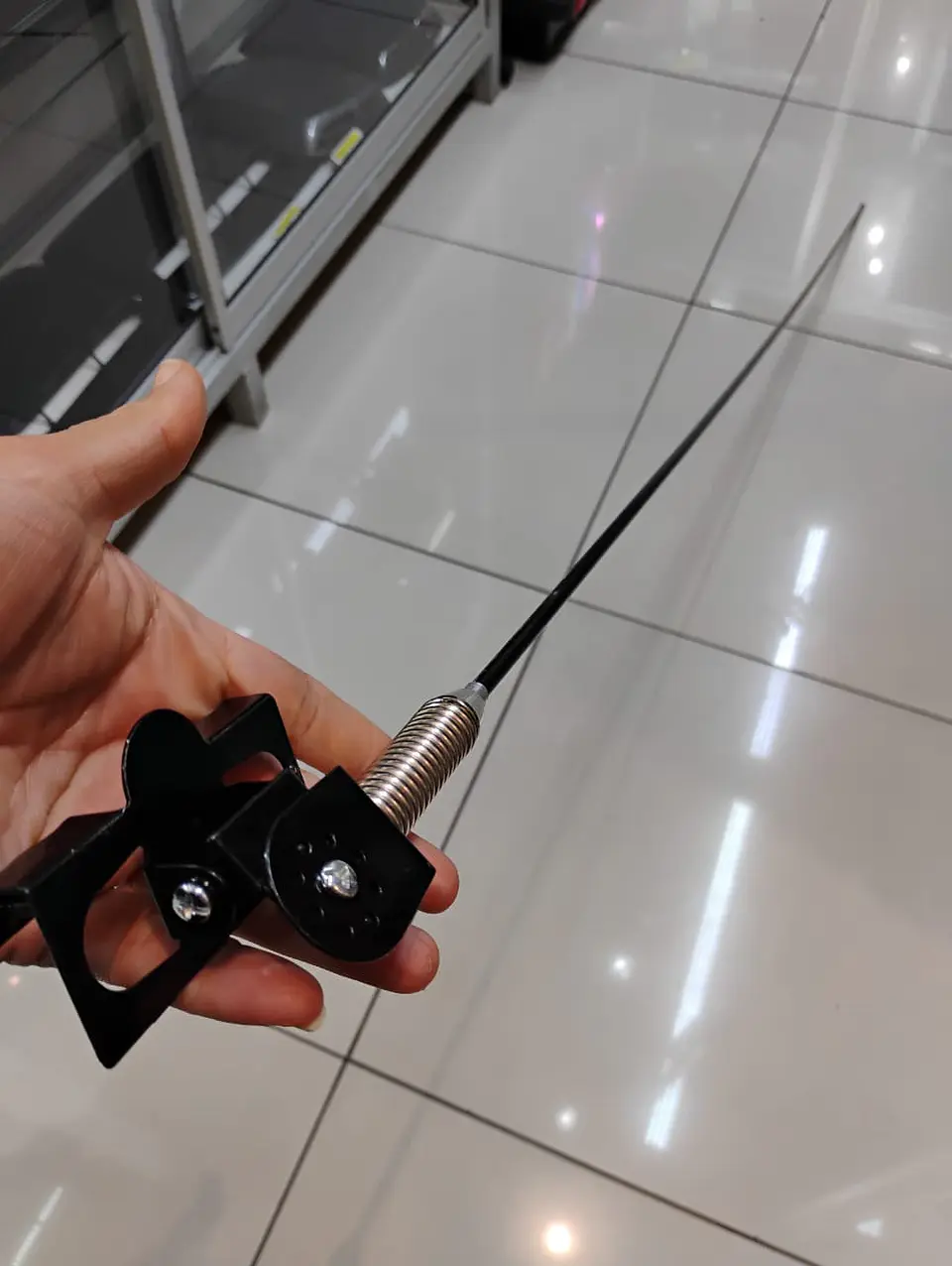 Antena Flexible X1 de 2 Metros Tipo Látigo decorativa para 7