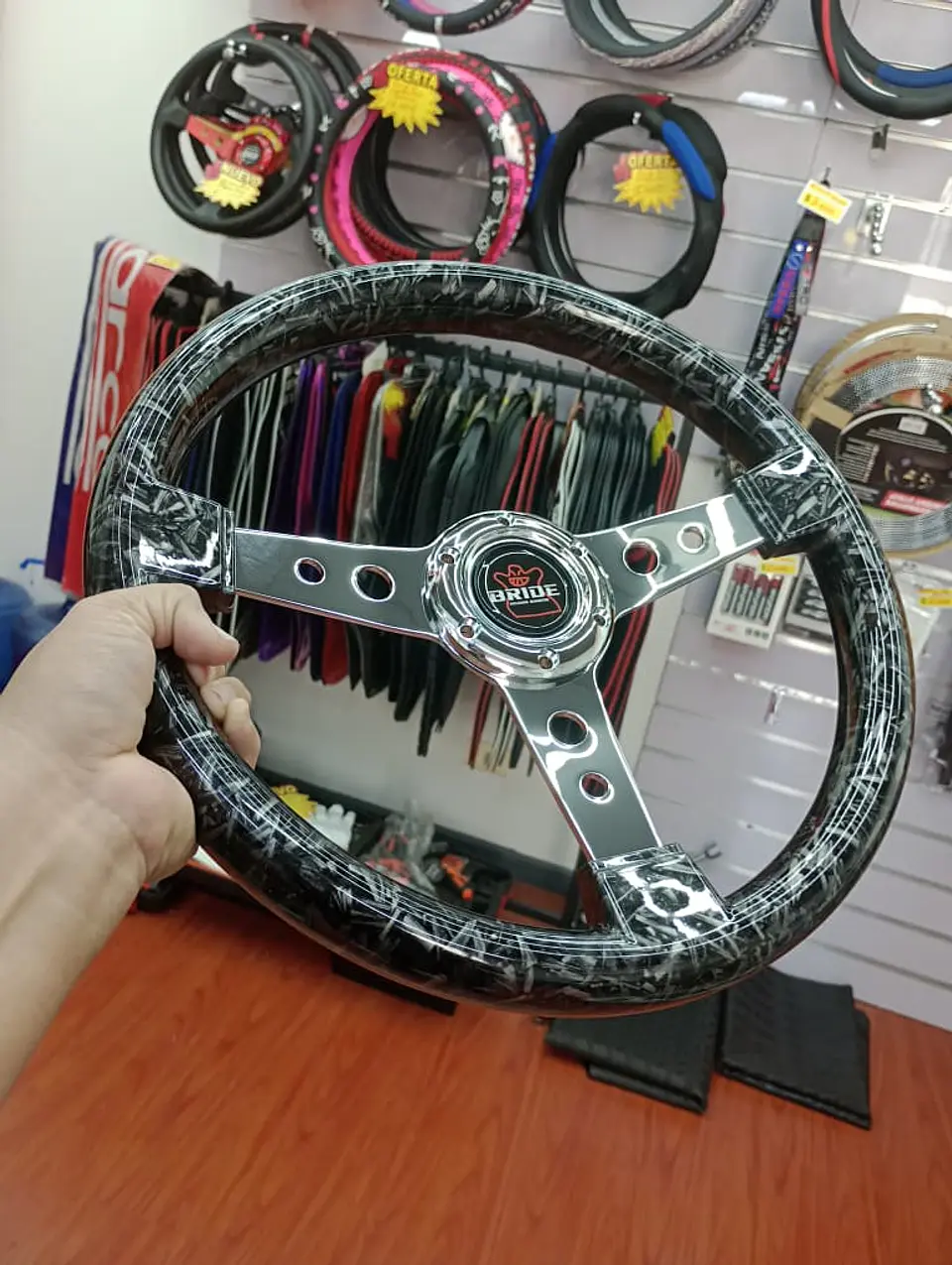 VOLANTE DEPORTIVO UNIVERSAL 35cm BRIDE PLANO (Diseño Carbono Forjado 8