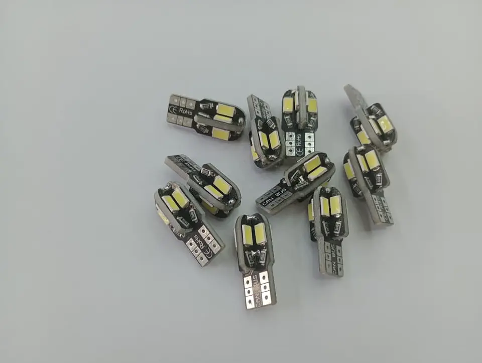 X10 unidades de Ampolletas led T10 W5W antierror canbus 8 led 12v 7